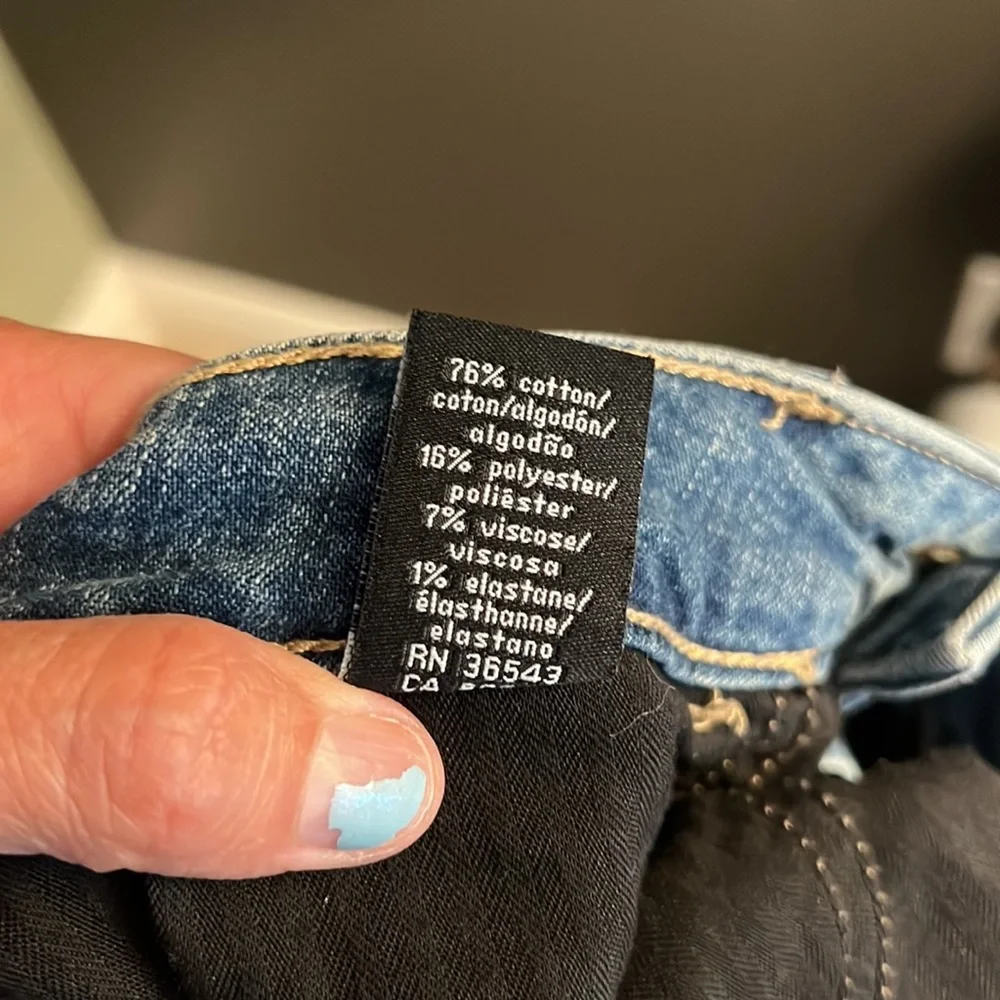 1 hour sale. Calvin Klein, slim boyfriend jeans, size 4 - Picture 5 of 7
